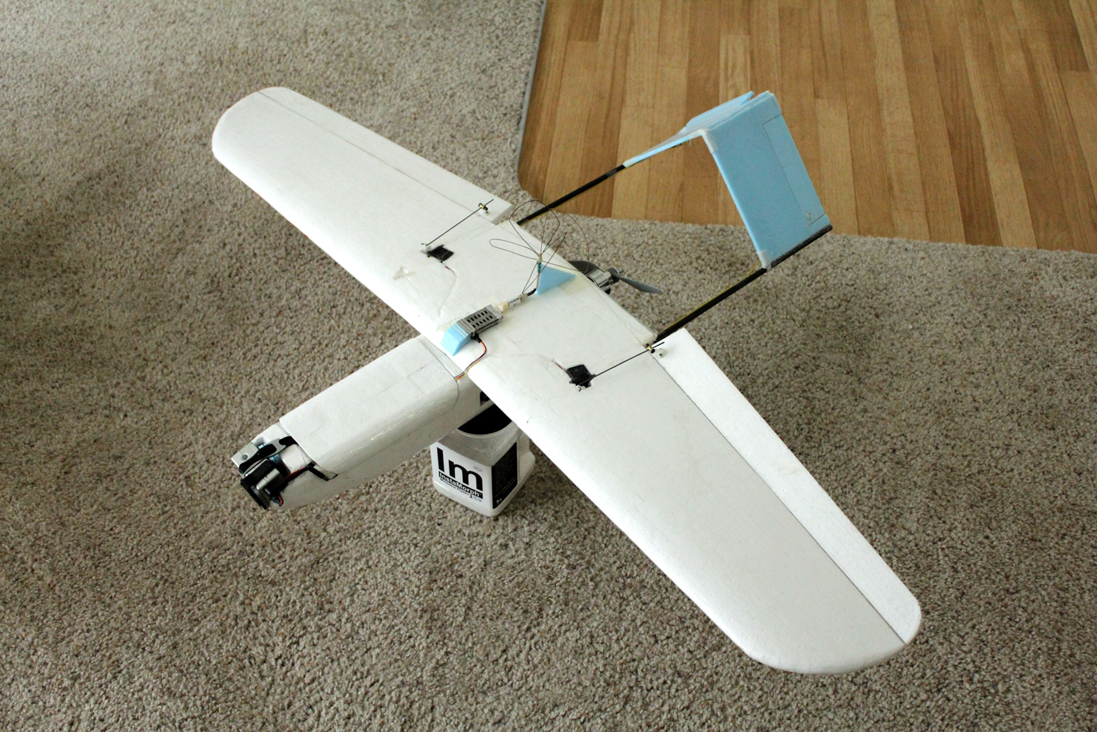 twin boom rc plane